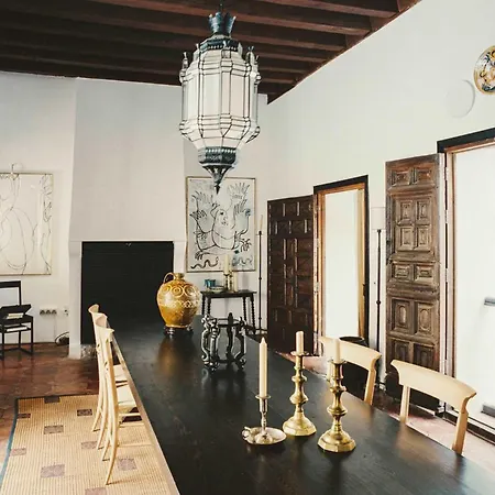 Historic Riad Alhambra Townhouse