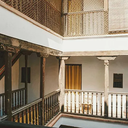 Historic Riad Alhambra Townhouse Granada